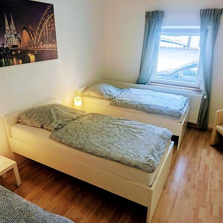 Apartment Koeln Weidenpesch Buitenkant foto